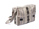 BOLSA PORTAFOLIO CON TAPA Y CORREA