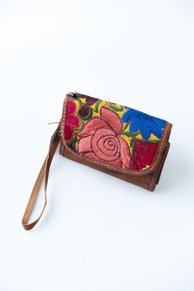 MONEDERO EN PIEL BORDADO FLORES