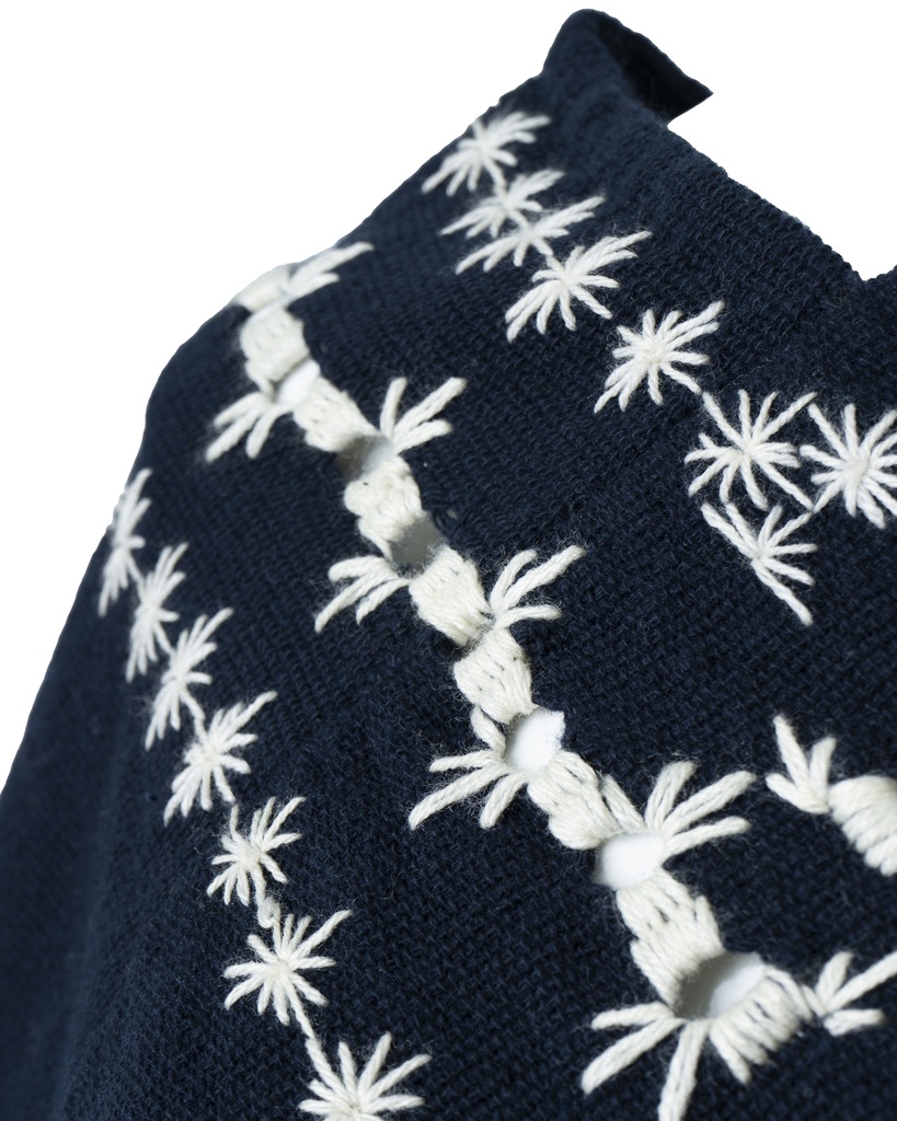 HUIPIL BORDADO DESHILADO CON FLECOS