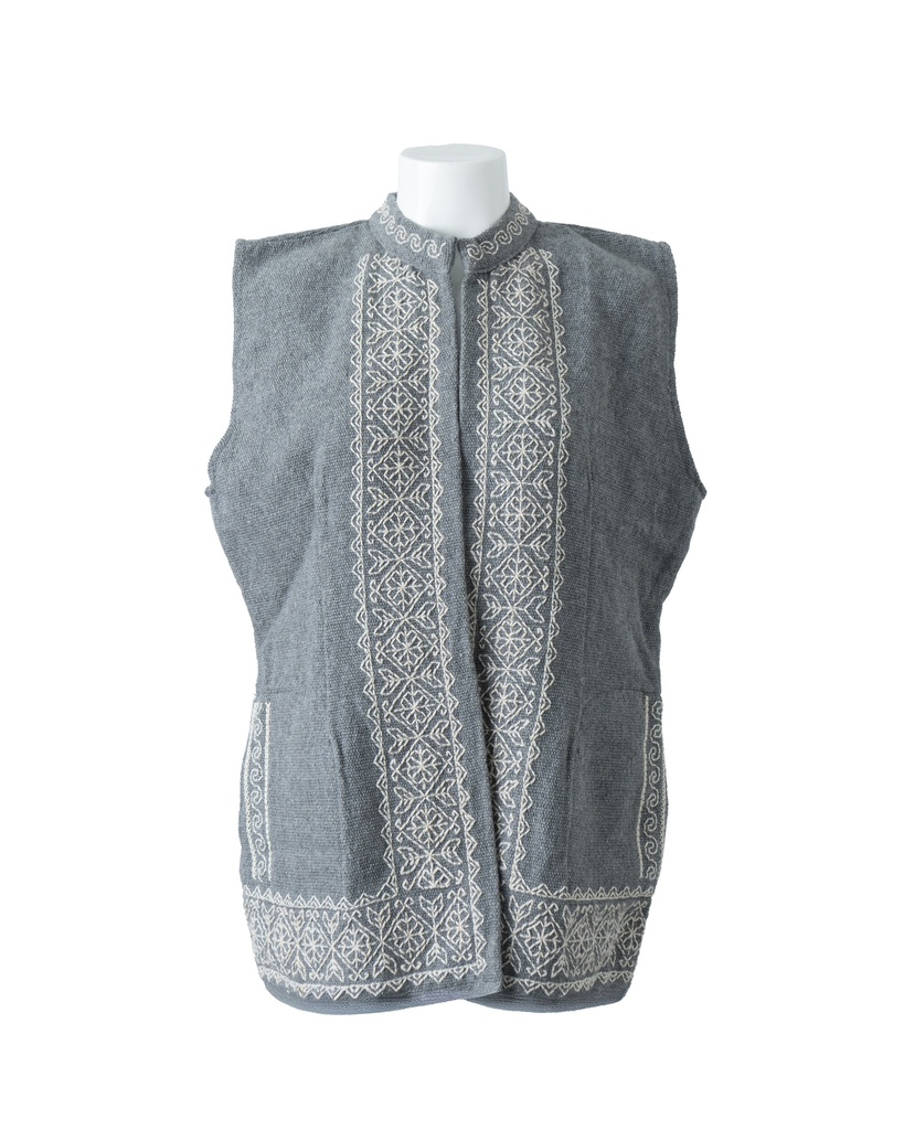 CHALECO BORDADO CON CUELLO Y BOLSAS