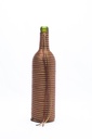 BOTELLA DE VIDRIO ENVUELTA EN CORDÓN