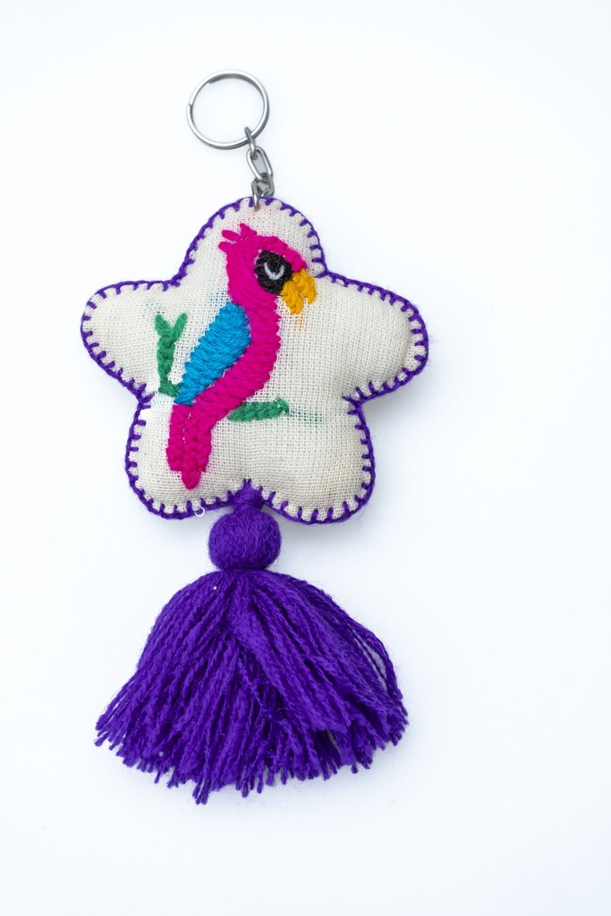LLAVERO FLOR MANTA BORDADO  PÁJARO